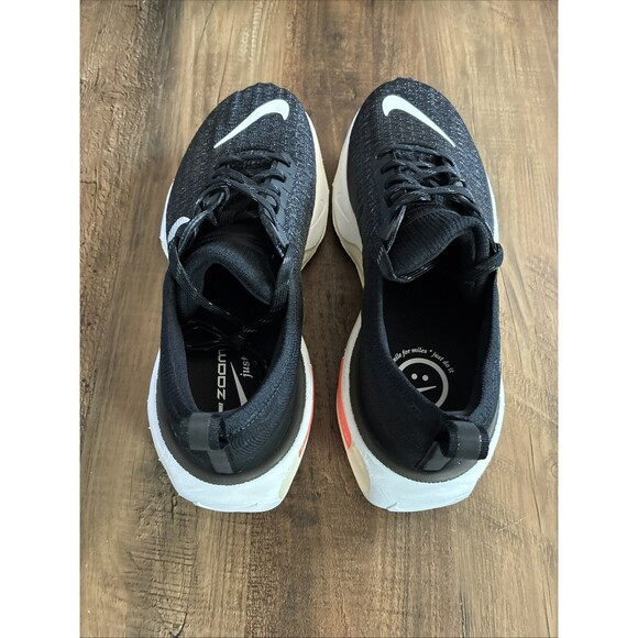 Nike ZoomX Invincible Run Flyknit 3 Black White Women Size 9.5 DR2660-001 - Picture 5 of 7